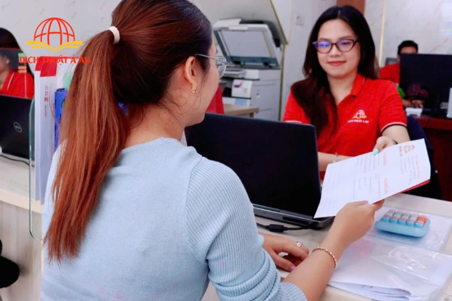 Dịch Thuật Công Chứng Quận 1 Uy Tín, Xử Lý Gấp, Cam Kết Không Bị Trả Hồ Sơ
