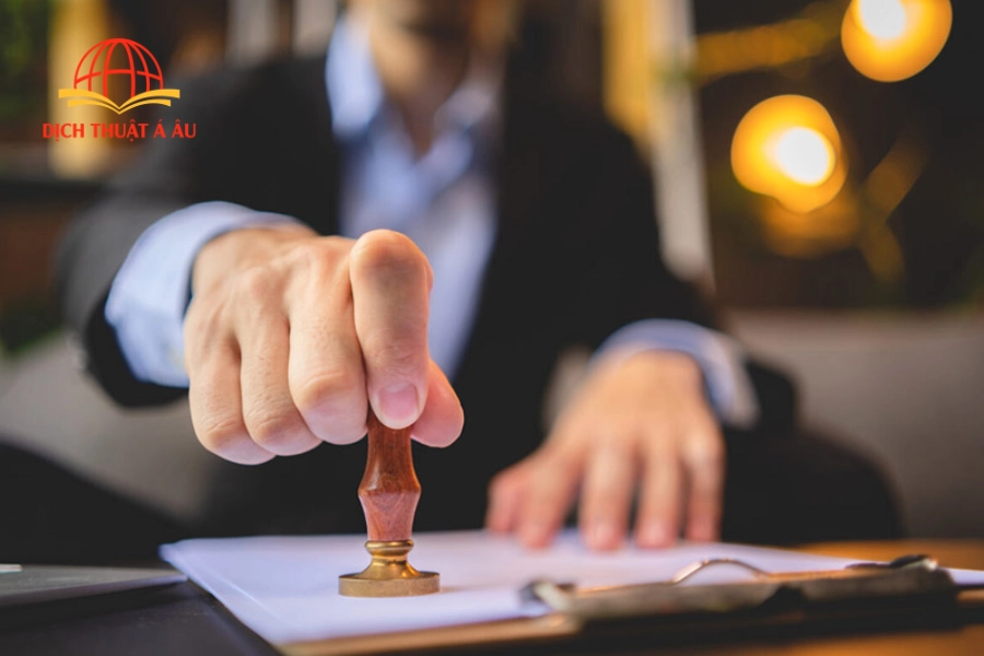 Thủ Tục Dịch Thuật Công Chứng: Quy Trình Chuẩn, Checklist Hồ Sơ Và Cách Tránh Bị Trả Lại