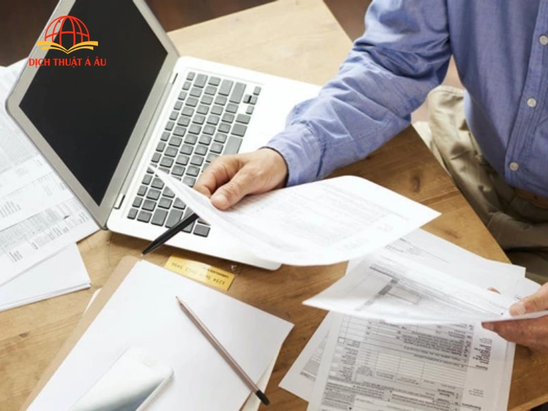 Thế nào là một bản dịch thuật giấy tờ "đúng chuẩn" để nộp cơ quan chức năng?